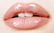 full lips